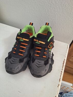 Skechers Kids Gray and Green Light-Up Saurous Sneakers with Orange Accents